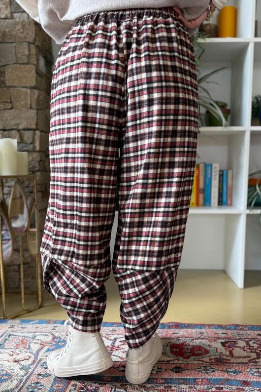 Jasper Plaid Brushed Cotton Shelby Barrel Pant Burgundy